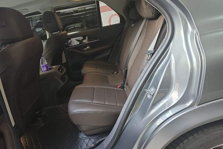 Used Mercedes-Benz GLE 2020 Restyled GLE 350 4MATIC Fashion Edition Left Rear Seat