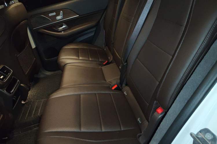 Used Mercedes-Benz GLE 2020 GLE 350 4MATIC Luxury Model Left Rear Seat