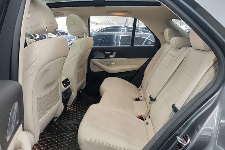 Used Mercedes-Benz GLE 2020 GLE 450 4MATIC Stylish Model Left Rear Seat
