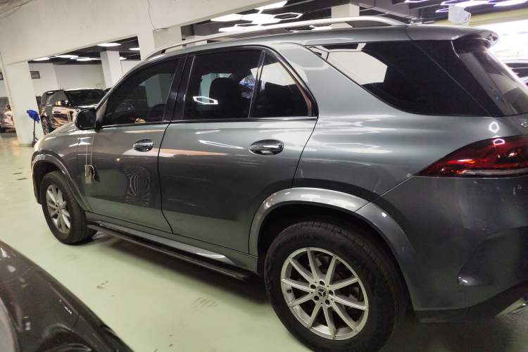 Used Mercedes-Benz GLE 2020 GLE 350 4MATIC Fashion Model Left Side