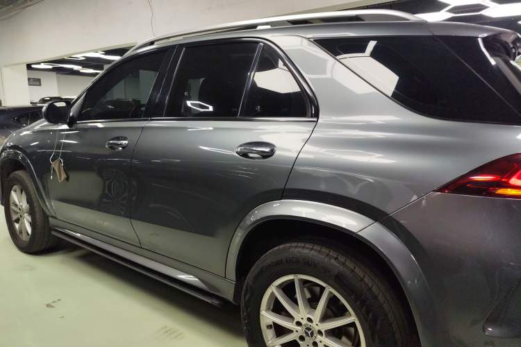 Used Mercedes-Benz GLE 2020 GLE 350 4MATIC Fashion Model Left Side