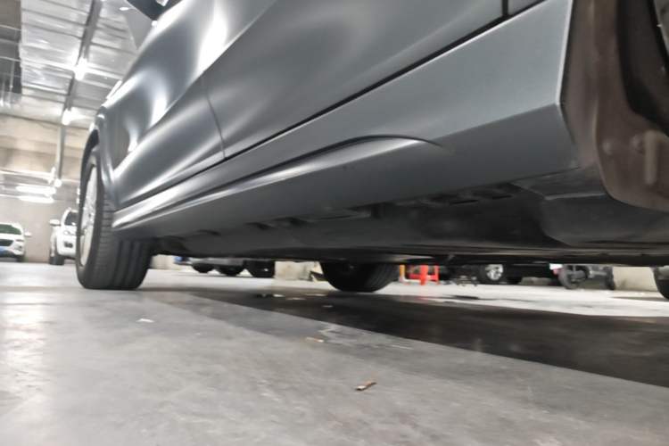 Used Mercedes-Benz GLE 2020 Restyled GLE 350 4MATIC Fashion Edition Left Side Sill
