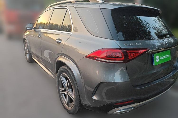 Used Mercedes-Benz GLE 2020 GLE 350 4MATIC Luxury Model Rear Left 45 Deg