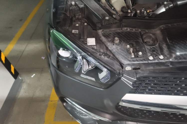 Used Mercedes-Benz GLE 2020 Restyled GLE 350 4MATIC Fashion Edition Right Front Headlight