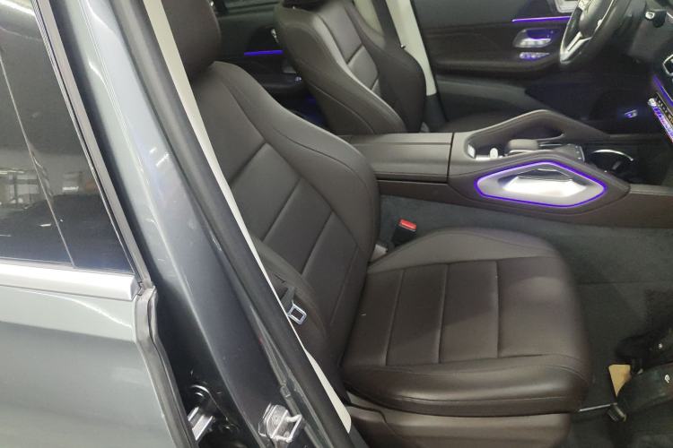Used Mercedes-Benz GLE 2020 Restyled GLE 350 4MATIC Fashion Edition Right Front Seat