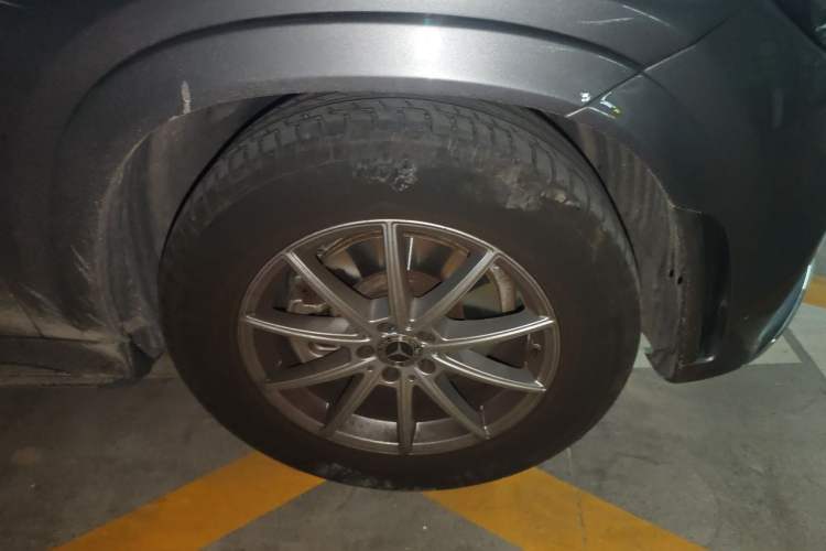 Used Mercedes-Benz GLE 2020 Restyled GLE 350 4MATIC Fashion Edition Special Version Right Front Wheel Hub