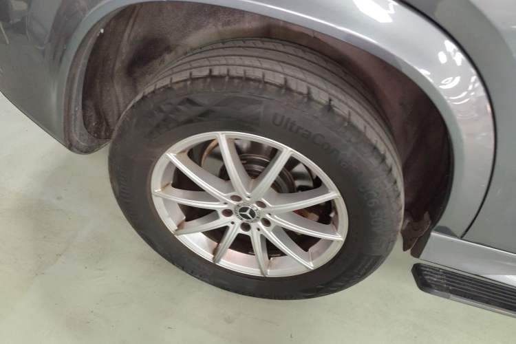 Used Mercedes-Benz GLE 2020 GLE 350 4MATIC Fashion Model Right Rear Wheel Hub