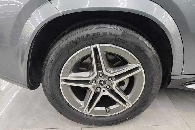 Used Mercedes-Benz GLE 2020 GLE 450 4MATIC Stylish Model Right Rear Wheel Hub