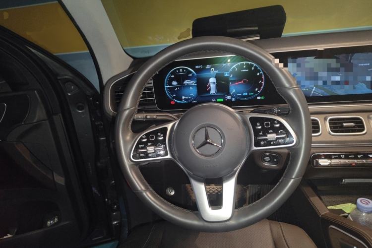 Used Mercedes-Benz GLE 2020 Restyled GLE 450 4MATIC Luxury Edition Steering Wheel
