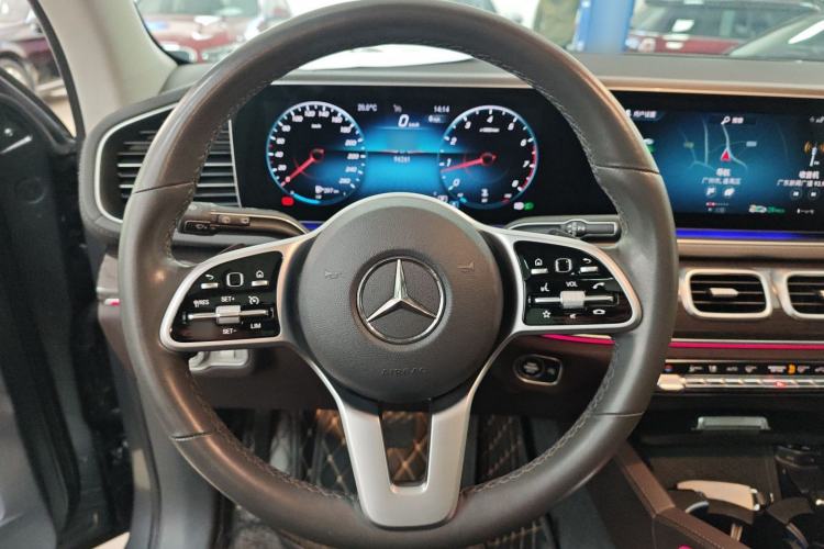 Used Mercedes-Benz GLE 2020 Restyled GLE 350 4MATIC Fashion Edition Steering Wheel