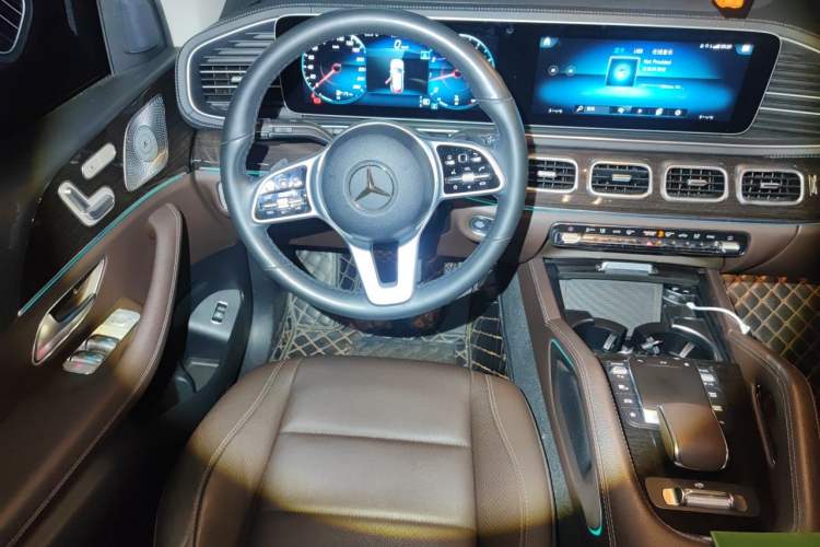 Used Mercedes-Benz GLE 2020 Restyled GLE 350 4MATIC Fashion Edition Steering Wheel