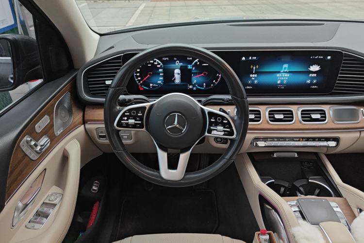 Used Mercedes-Benz GLE 2020 GLE 350 4MATIC Luxury Model Steering Wheel