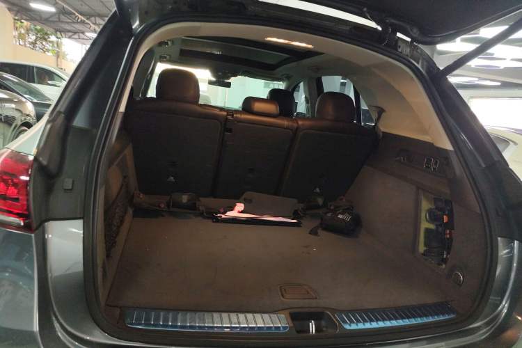 Used Mercedes-Benz GLE 2020 GLE 350 4MATIC Fashion Model Trunk