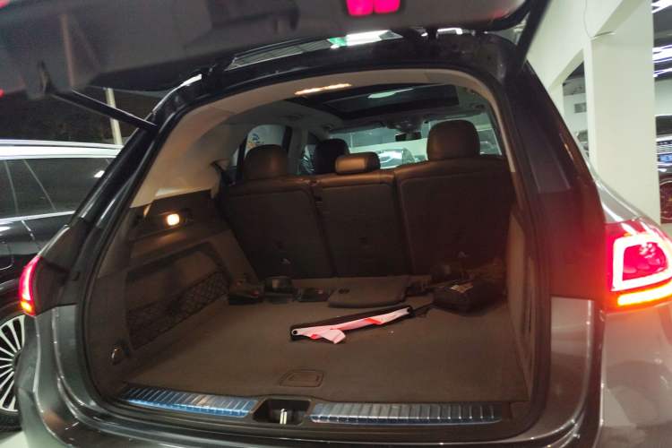 Used Mercedes-Benz GLE 2020 GLE 350 4MATIC Fashion Model Trunk