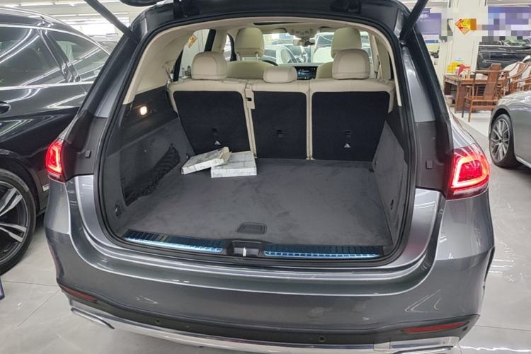 Used Mercedes-Benz GLE 2020 GLE 450 4MATIC Stylish Model Trunk