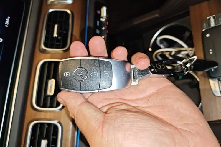 Used Mercedes-Benz GLE 2020 GLE 350 4MATIC Luxury Model Vehicle Key