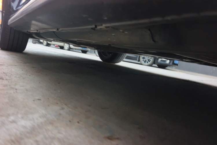 Used Mercedes-Benz GLE 2020 GLE 350 4MATIC Fashion Model Chassis Front Right