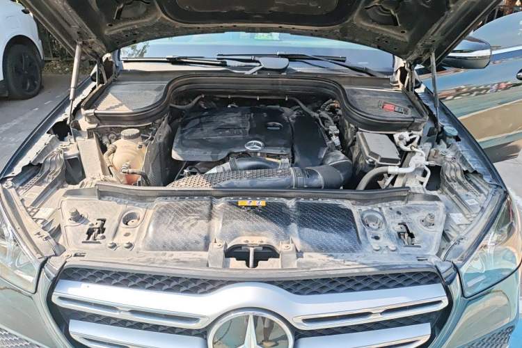 Used Mercedes-Benz GLE 2020 GLE 350 4MATIC Dynamic Edition Engine Bay