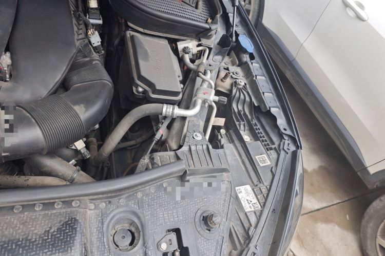 Used Mercedes-Benz GLE 2020 GLE 350 4MATIC Fashion Model Engine Bay Left