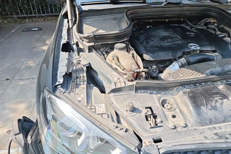 Used Mercedes-Benz GLE 2020 GLE 350 4MATIC Dynamic Edition Engine Bay Right