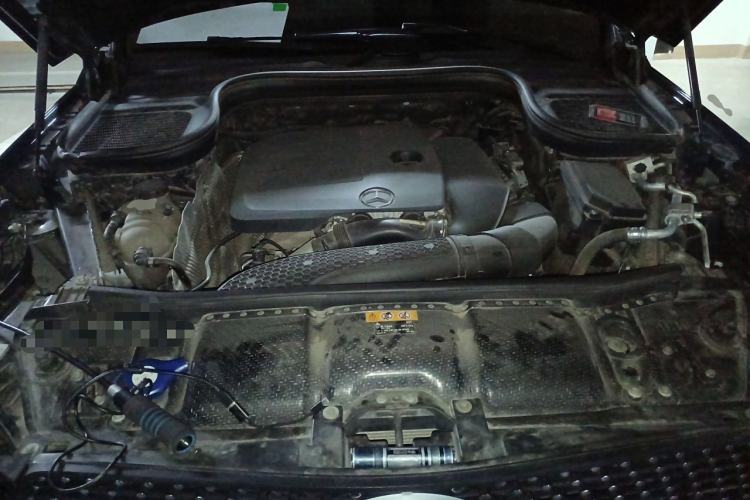 Used Mercedes-Benz GLE 2020 GLE 350 4MATIC Luxury Model Engine Bay