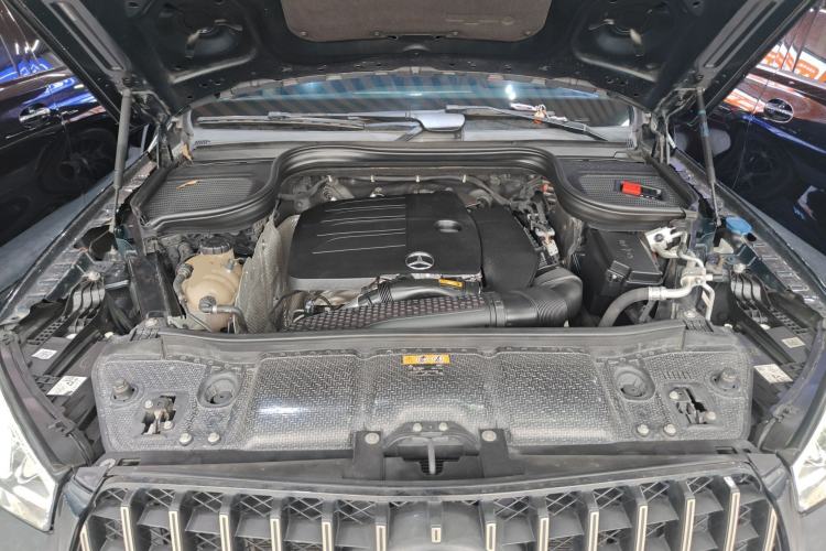 Used Mercedes-Benz GLE 2020 GLE 350 4MATIC Fashion Model Engine Bay