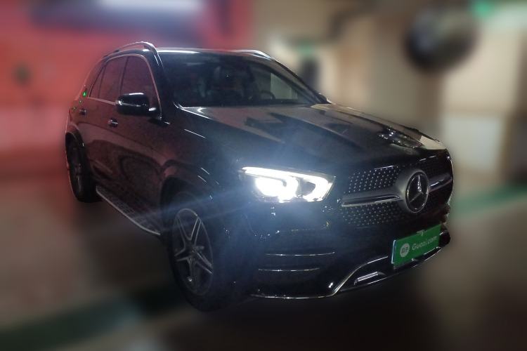 Used Mercedes-Benz GLE 2020 GLE 350 4MATIC Luxury Model Exterior 2