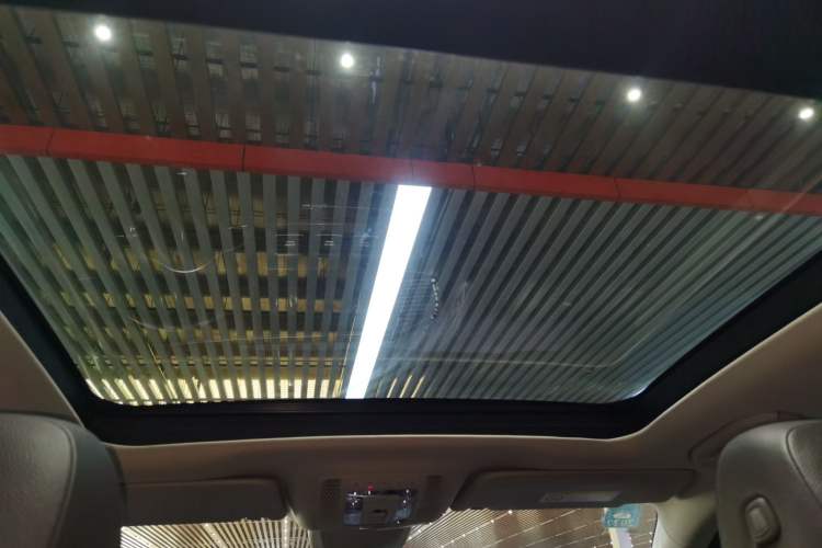 Used Mercedes-Benz GLE 2020 Restyled GLE 350 4MATIC Fashion Edition Special Version Headliner