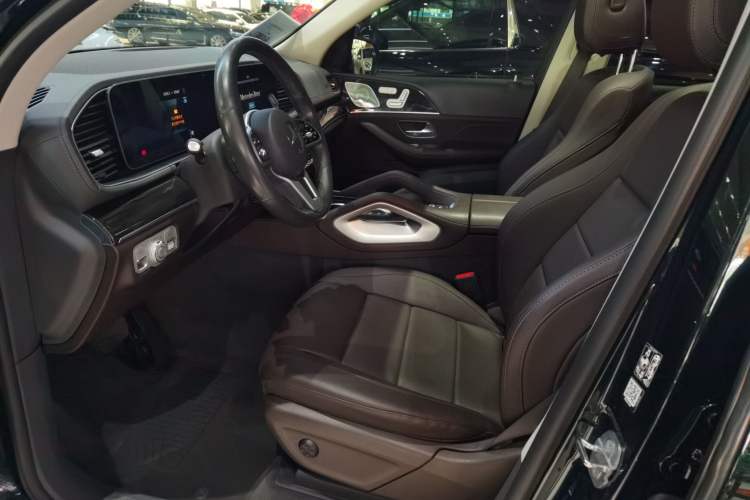 Used Mercedes-Benz GLE 2020 Restyled GLE 350 4MATIC Fashion Edition Special Version Left Front Seat