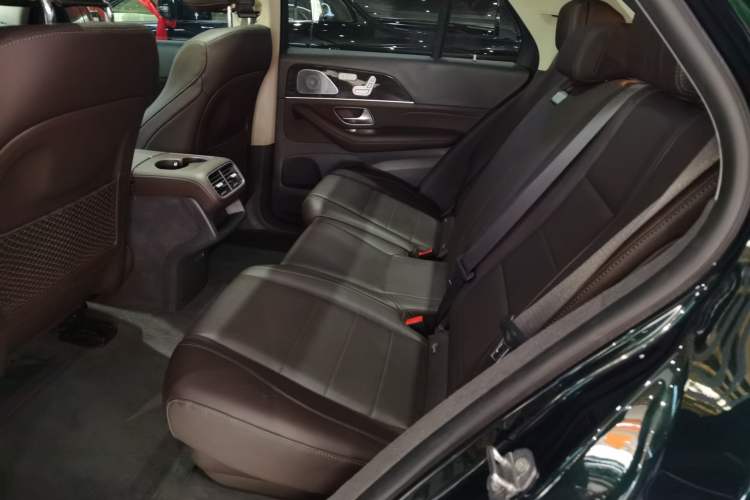Used Mercedes-Benz GLE 2020 Restyled GLE 350 4MATIC Fashion Edition Special Version Left Rear Seat