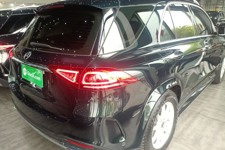Used Mercedes-Benz GLE 2020 Restyled GLE 350 4MATIC Fashion Edition Rear Right 45 Deg