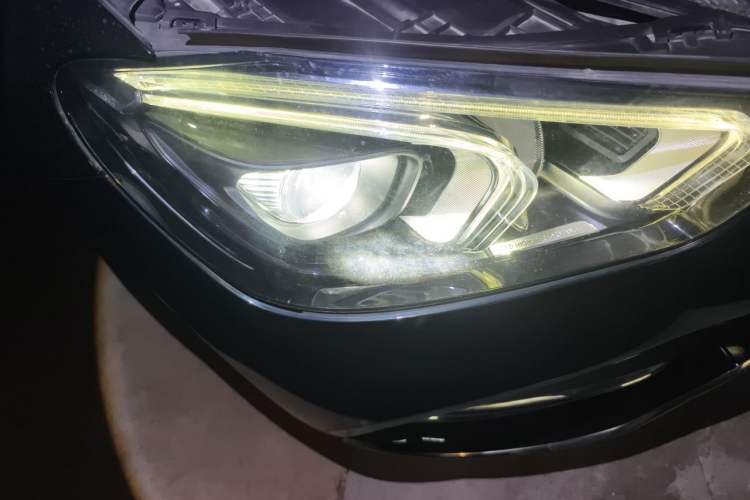 Used Mercedes-Benz GLE 2020 GLE 350 4MATIC Fashion Model Right Front Headlight