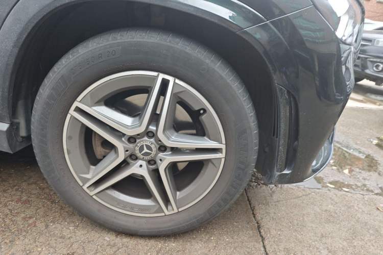 Used Mercedes-Benz GLE 2020 GLE 350 4MATIC Fashion Model Right Front Wheel Hub