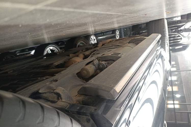 Used Mercedes-Benz GLE 2020 Restyled GLE 350 4MATIC Fashion Edition Right Side Sill