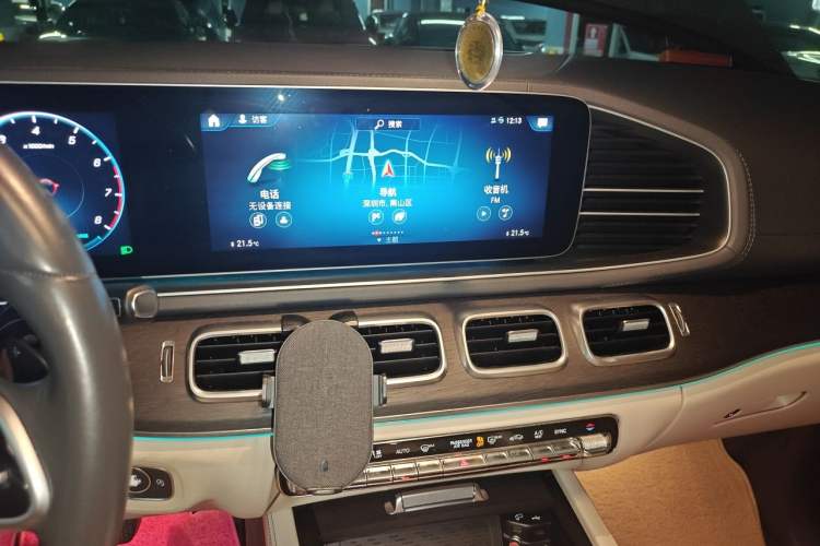 Used Mercedes-Benz GLE 2020 GLE 450 4MATIC Stylish Model Audio And AC Panel