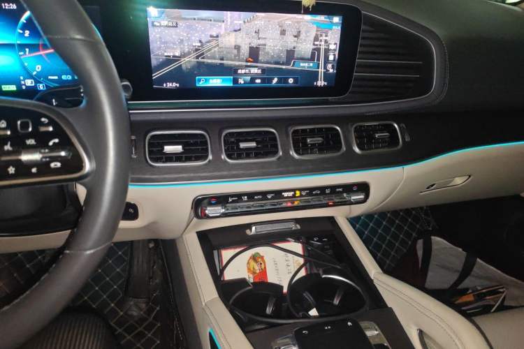 Used Mercedes-Benz GLE 2020 GLE 450 4MATIC Stylish Model Audio And AC Panel