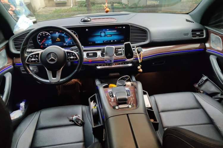 Used Mercedes-Benz GLE 2020 GLE 350 4MATIC Fashion Model Center Console
