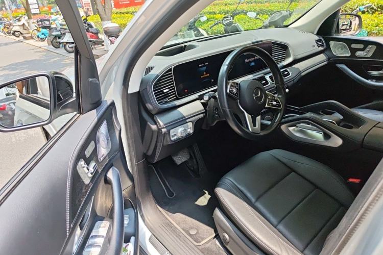 Used Mercedes-Benz GLE 2020 GLE 450 4MATIC Stylish Model Driver Seat