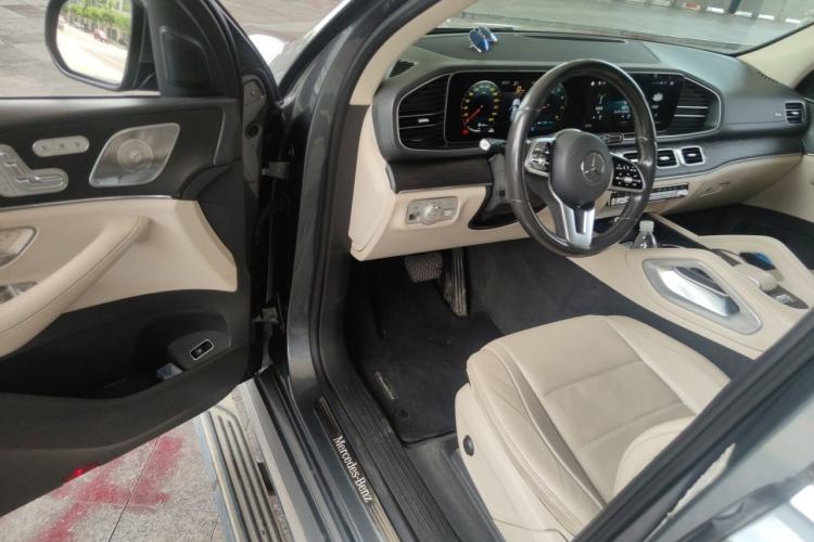Used Mercedes-Benz GLE 2020 GLE 450 4MATIC Stylish Model Driver Seat