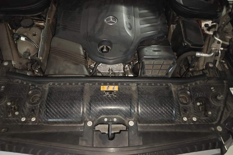 Used Mercedes-Benz GLE 2020 GLE 450 4MATIC Stylish Model Engine Bay