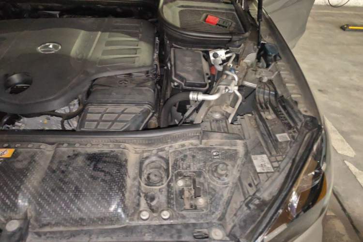 Used Mercedes-Benz GLE 2020 GLE 450 4MATIC Stylish Model Engine Bay Left
