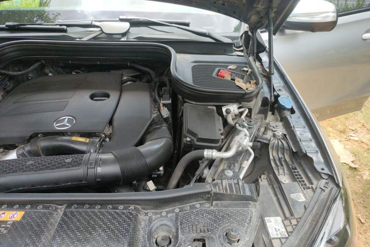 Used Mercedes-Benz GLE 2020 GLE 350 4MATIC Luxury Model Engine Bay Left
