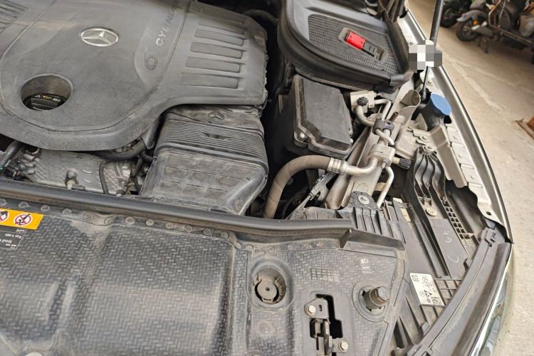 Used Mercedes-Benz GLE 2020 GLE 450 4MATIC Stylish Model Engine Bay Left