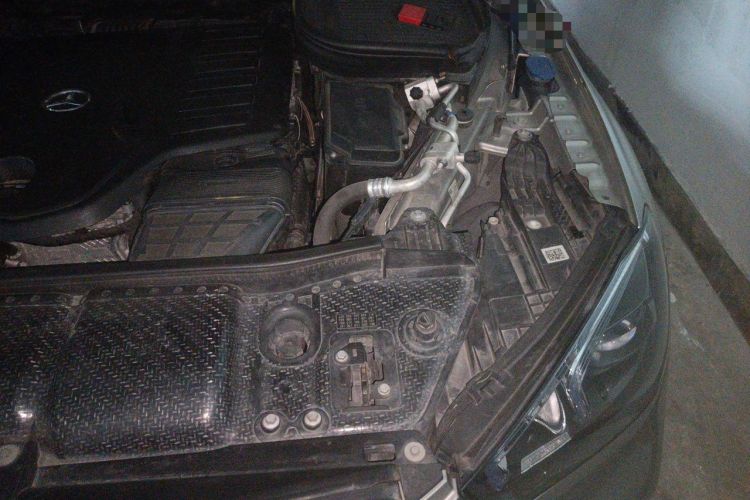 Used Mercedes-Benz GLE 2020 GLE 450 4MATIC Stylish Model Engine Bay Left