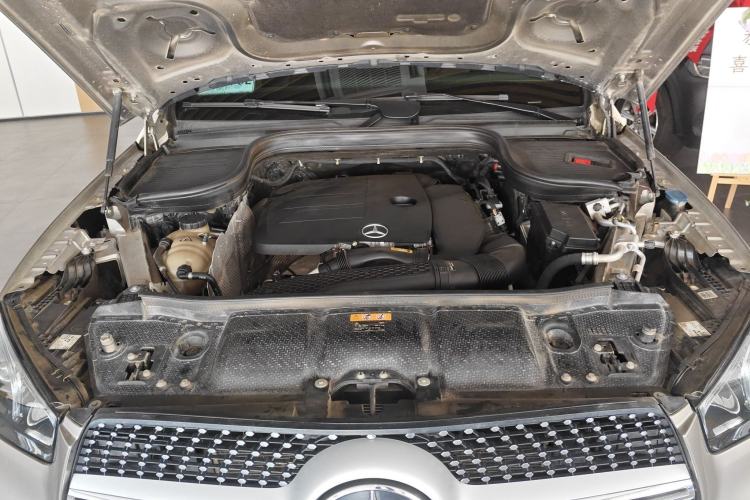 Used Mercedes-Benz GLE 2020 GLE 350 4MATIC Fashion Model Engine Bay