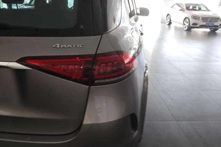 Used Mercedes-Benz GLE 2020 GLE 350 4MATIC Fashion Model Exterior 2