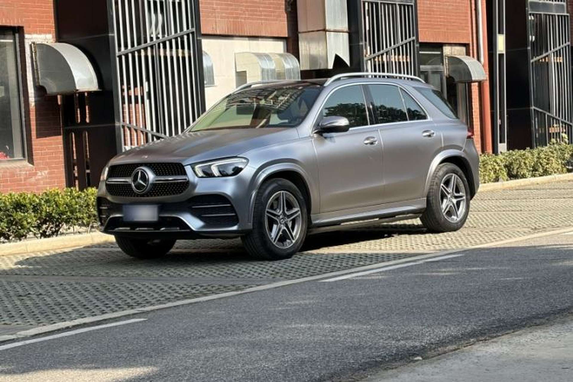 Used Mercedes-Benz GLE 2020 GLE 350 4MATIC Fashion Model Front Left 45 Deg