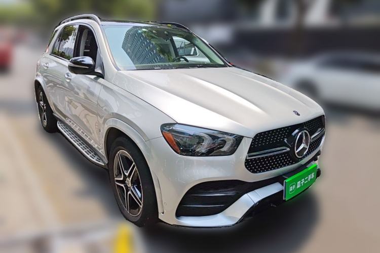 Used Mercedes-Benz GLE 2020 GLE 450 4MATIC Stylish Model Front Right 45 Deg
