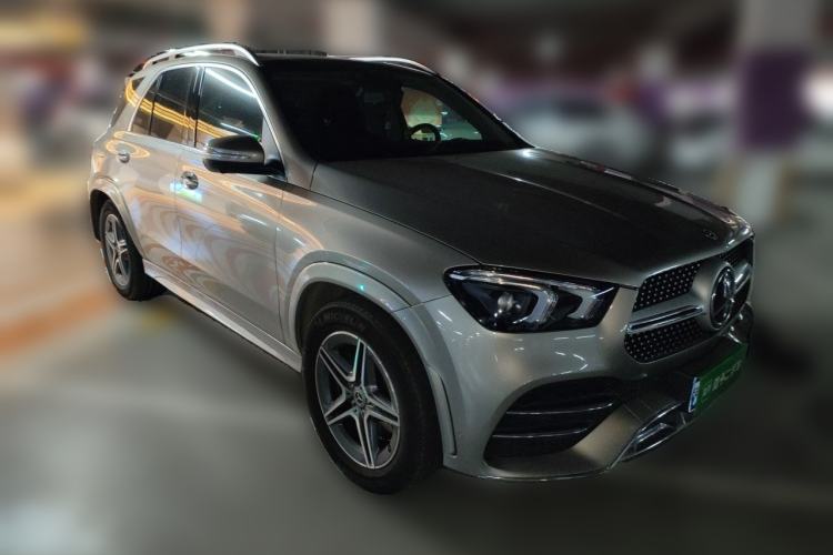 Used Mercedes-Benz GLE 2020 Restyled GLE 450 4MATIC Luxury Edition Front Right 45 Deg