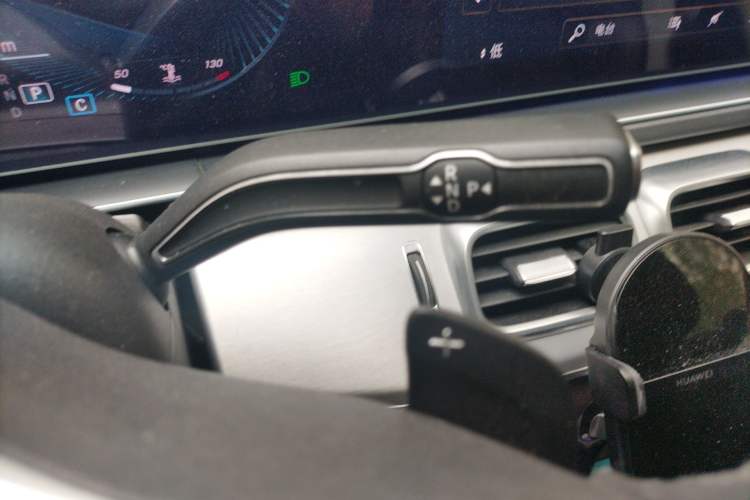 Used Mercedes-Benz GLE 2020 GLE 350 4MATIC Dynamic Edition Gear Lever